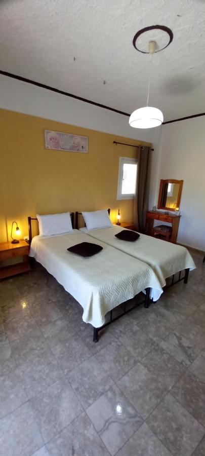 Nikis Apartments Agios Gordios  Exterior photo