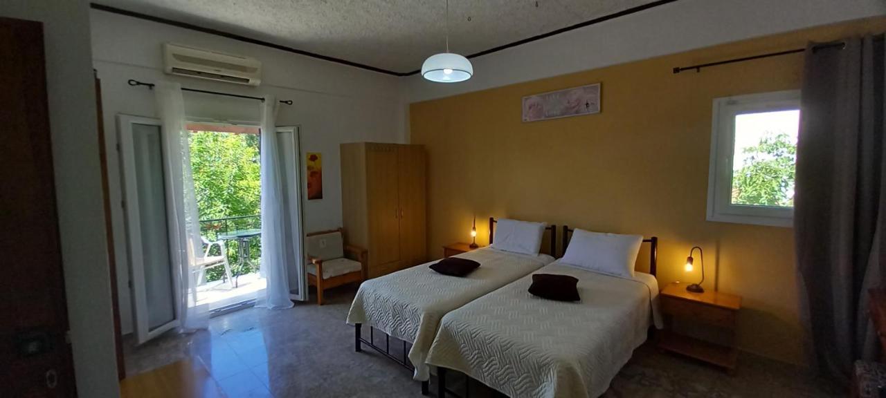 Nikis Apartments Agios Gordios  Exterior photo