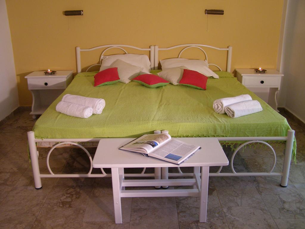 Nikis Apartments Agios Gordios  Exterior photo